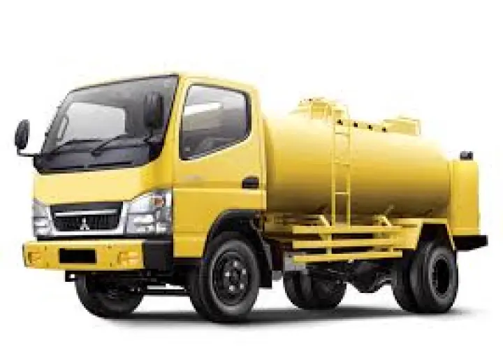 SEDOT WC SAMPAI HABIS di Jimbaran